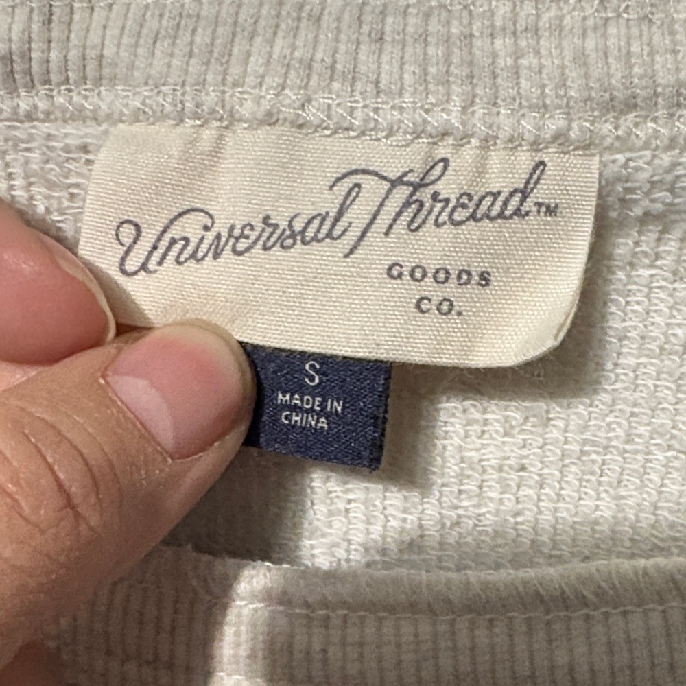 Universal Thread Cream Long Sleeve Tee - Picture 4 of 4